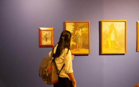 Las Floristas. Uno de los principales cuadros de la muestra, por dar la pauta a la tendencia de realidad social.