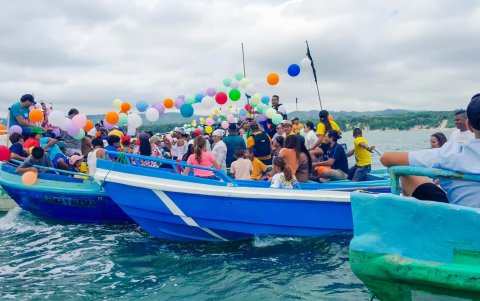 La llegada de las fiestas en honor a la Virgen del Carmen transforma Galera en un lugar aún más especial.
