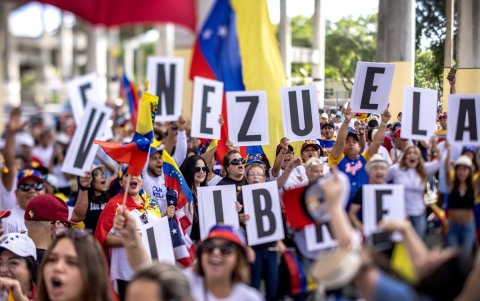 Los venezolanos en el mundo permanecen optimistas en espera de los resultados de las elecciones.