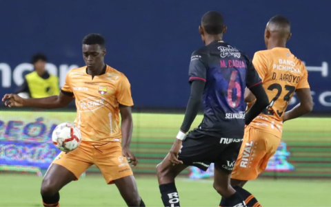 IDV Junior y Barcelona en Copa Ecuador.