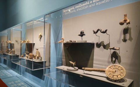 Se expone 163 instrumentos y otros objetos de hasta 4.000 años de antigüedad.