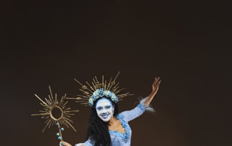 Noralma Reeves es la Hada Azul.