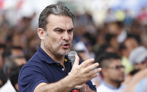 El exministro del Interior del gobierno de Rafael Correa fue precandidato presidencial en las elecciones de 2025.