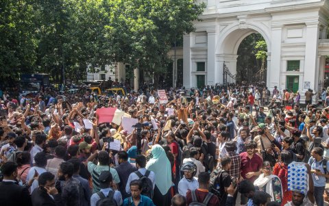 Estudiantes y manifestantes en una 'Marcha por la Justicia' frente al área de la Corte Suprema en Dhaka, Bangladesh, 31 de julio de 2024.