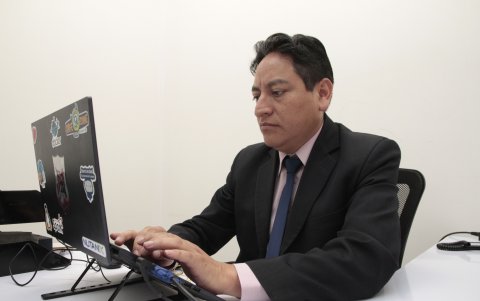 Hace 11 años, Darwin Gualotuña se graduó. Integra el comité consultivo de la carrera de Ingeniería. Han impulsado ajustes en la malla.