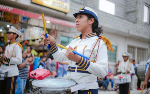 Diferentes estudiantes participaron en el pregón.