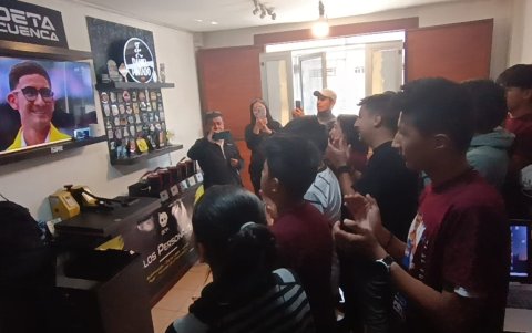 La alegría de familiares y amigos de Daniel cuando fue proclamado campeón olímpico.