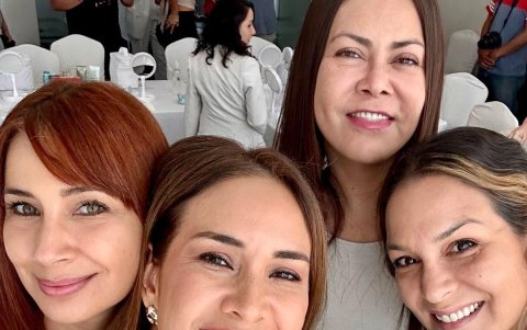 Alejandra Paredes, Silvia Ponce, María del Mar, Magacha y Elizabeth Ramírez.