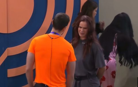 Gala Montes y Adrián Marcelo durante la discusión.