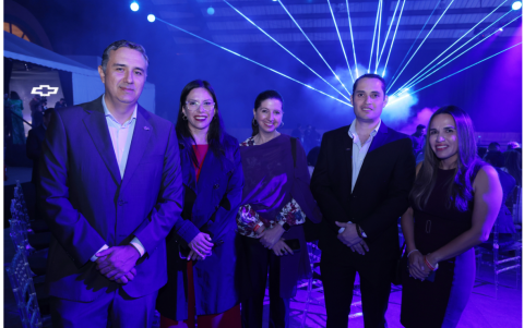 Luis Vásconez, Paulina Tello, María Román, Paulo Vásquez y Patricia Rivadeneira.