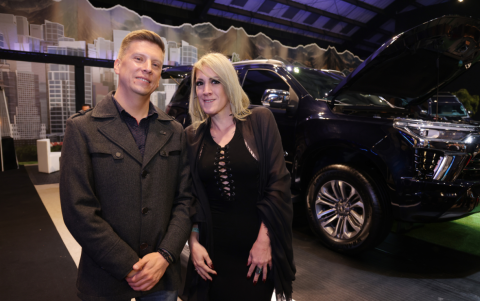 Andrés Valencia y Vannessa Spitz.