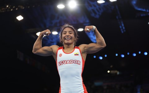 Lucía Yépez festejó haber conseguido el boleto a la final de lucha libre femenina en los Juegos de París 2024