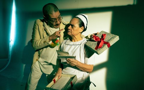 Es un cuento del escritor Nikolái Gógol que relata la historia de un burócrata.