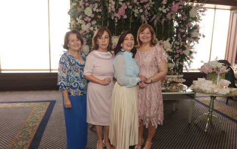 Patricia Castro, Consuelo Cepeda, María del Carmen Camacho y Mariuxi Escudero.