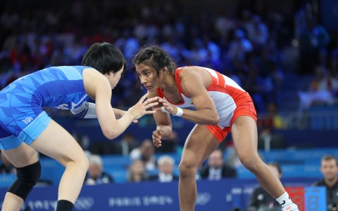 Lucía Yépez (d) tenía 21 años cuando acudió a sus primeros Juegos Bolivarianos en Valledupar 2022. Fue oro