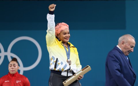 Dajomes con su medalla de bronce en París 2024.