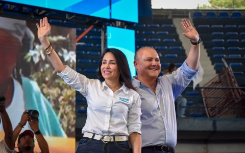 Luisa González y Diego Borja, el binomio del correísmo.