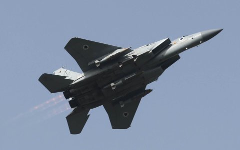 Foto de archivo donde se aprecia un avión de combate F-15.