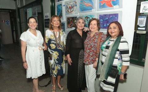 María Beatriz Plaza, Ana Solano, Patricia León, Cecilia Palacio y Sonia Manzano.