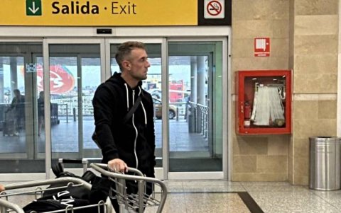 Viajó rumbo a su país natal, Argentina.