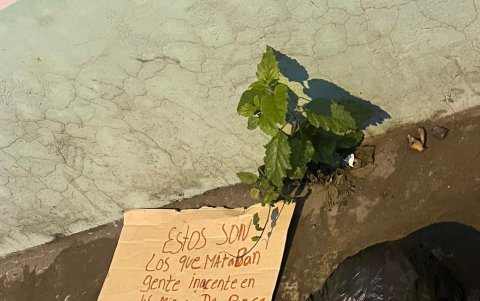 Acto. Este fue el mensaje que dejaron a lado de la cabeza humana.