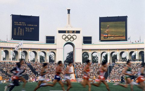 Tras Londres (1908, 1948, 2012) y París (1900, 1924, 2024), Los Ángeles será la tercera ciudad en ser tres veces sede. La nueva cita será del 14 al 30 de julio de 2028.