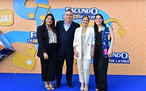 María José Freire, Rodrigo Dueñas, María Fernanda Torres y Maggie Peña.