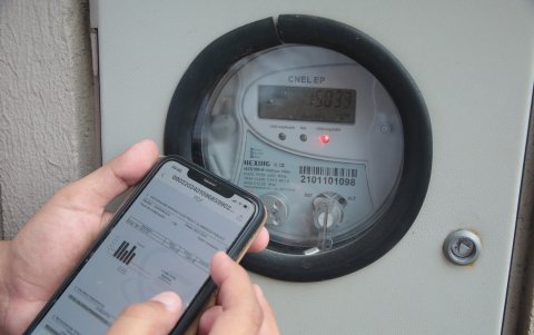 Planillas. Los ciudadanos indican que los valores que pagan en La Aurora son hasta un 50 % más caros en agua y 20 % más en electricidad.