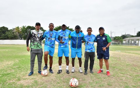 El técnico Luis Medina confía en que sus dirigidos eliminarán a Universidad Católica, en la Copa Ecuador.