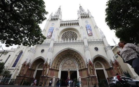Corredores. La Catedral metropolitana es la iglesia más representativa de Guayaquil .