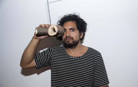 Las temporalidades y atmósferas son el eje de creación del artista Gabriel Arroyo.