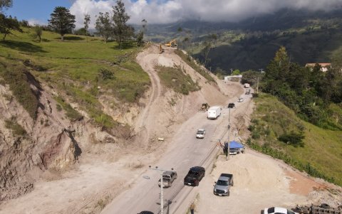 La vía Cuenca-Girón-Pasaje.