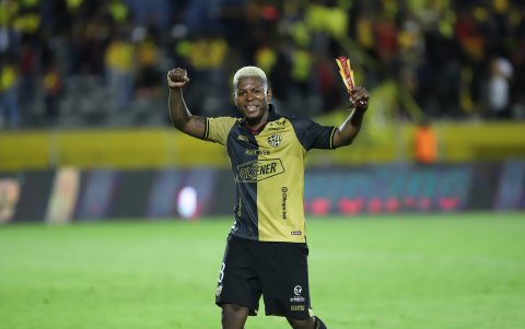 Barcelona venció 0-1 a la Católica en la primera etapa gracias al tanto del volante Gabriel Cortéz, hoy, jugador de El Nacional.