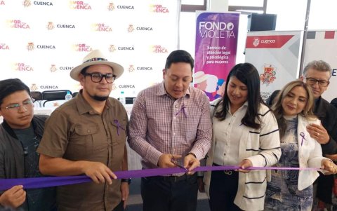 El alcalde de Cuenca, Cristian Zamora, inauguró el centro de atención para mujeres víctimas de violencia en la parroquia rural de El Valle.