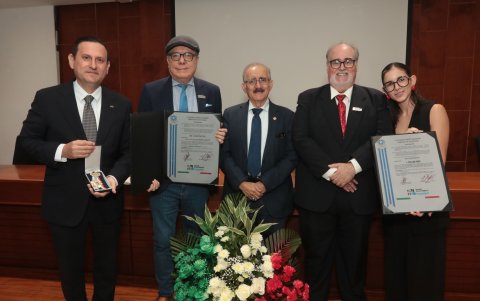 Víctor Jurado, Vito Muñoz, Walter Mera, Francesco Aycart y Angela Soro.