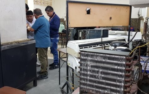 Varios de los oficios técnicos tienen gran acogida en el campo laboral.