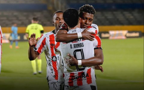 En la primera etapa, Técnico Universitario empató 1-1 con Macará.