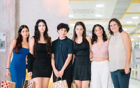 Concurso. Estudiantes mostraron sus habilidades artísticas por los 65 años de fundación del CAH.