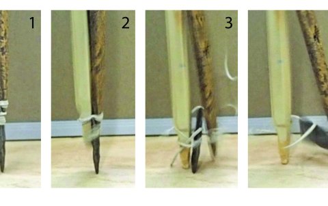 Una secuenciadurante una prueba realizada tras dejar caer un peso de 11,34 kg desde 35 cm muestra varios momentos en los que la punta de piedra se hunde en el astil de la pica y lo astilla.