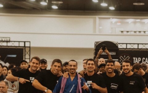 Ascenso. Tras la medalla de oro, Andrés Alvarado recibió el rango de cinturón café.