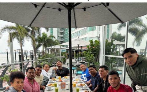 Una comida con sus seres queridos, es lo mejor que le paso el fin de semana a Morales.