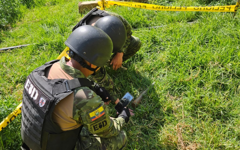 La municiones antiaérea forman parte del arsenal de defensa aérea.