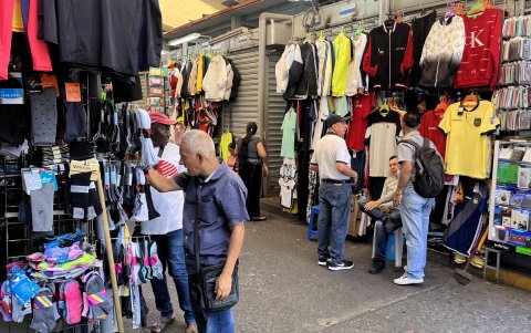 Comercio. En el sector la Bahía hay cerca de 4.300 puestos, dentro de 16 hectáreas.