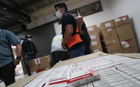 Actualidad. Los centros de la red pública han dejado de adquirir medicina a través de empresas universitarias.