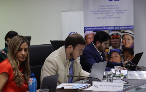 Augusto Verduga reclamó a Franco Loor por el mal momento escogido para viajar a Venezuela y aparecer en un acto público del chavismo.