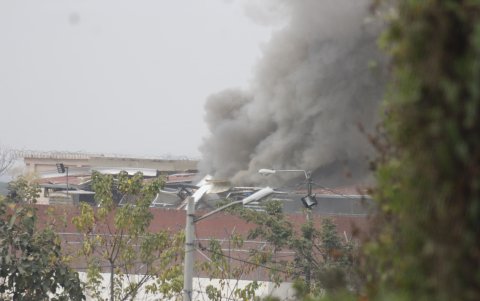 Un dron fue explotado de forma controlada en el techo de La Roca. Ocasionó daños en la infraestructura.