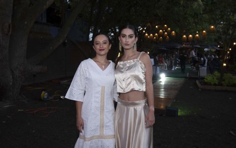 Amelia Barros y Alejandra Straessle.