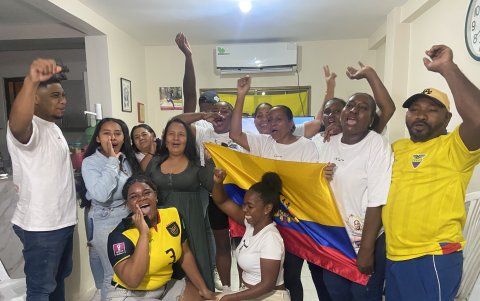 La familia de Kiara en una ciudadela de Daule, estuvieron reunidos desde la tarde, el viernes 6 no durmieron.