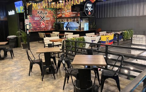 Urdenor 2. Sitios invierten en ambiente y seguridad, pese a ello hay días en que las ventas son bajas.