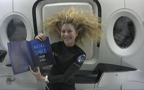 El viaje tripulado más lejano desde hace 50 años.